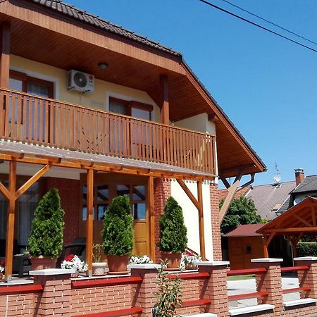 Marina-Bük Apartmanház Esterno foto