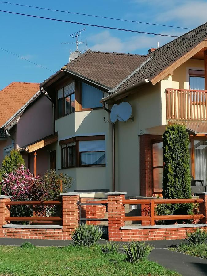 Marina-Bük Apartmanház Esterno foto