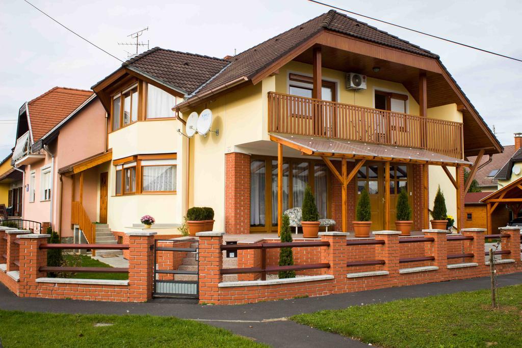 Marina-Bük Apartmanház Camera foto