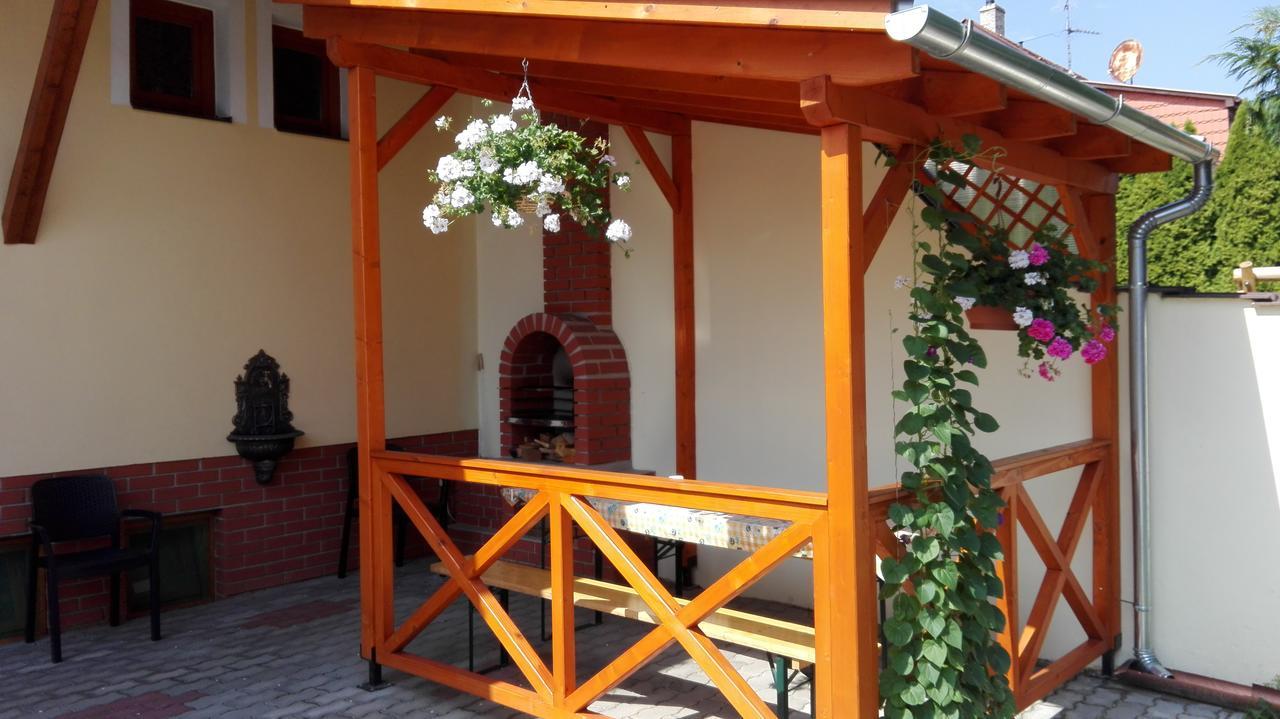 Marina-Bük Apartmanház Esterno foto